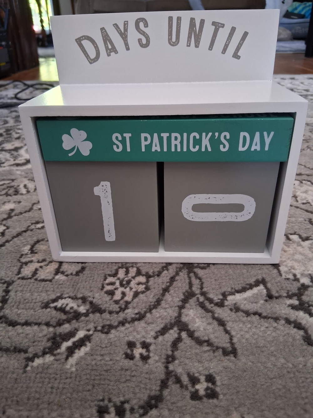 St. Patrick's Day Countdown Calendar - White Frame with Teal Accent